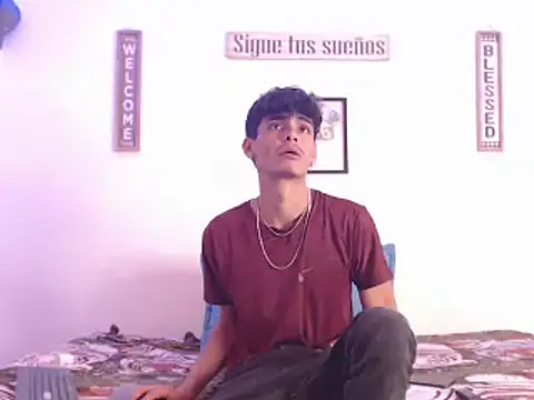 harrytomson 1 online show from January 11, 9:36 am