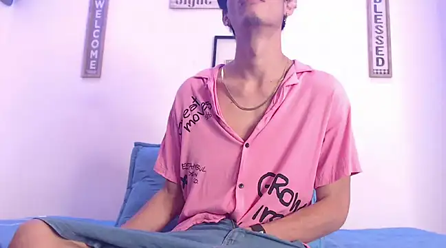 harrytomson 1 online show from March 6, 7:47 am