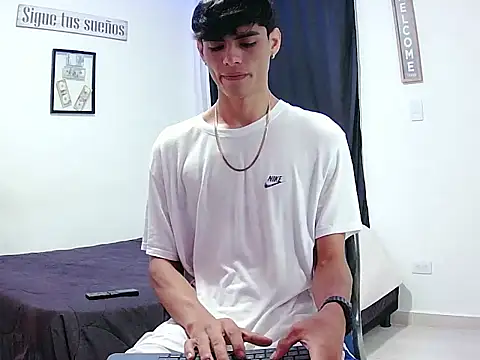 harrytomson 1 online show from November 29, 11:52 pm