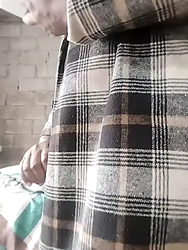 Snapshot of shabane002 chatting on November 6, 9:32 am shabane002 online show from November 6, 9:32 am