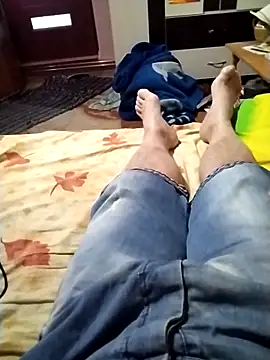 nudistu021 online show from April 20, 4:21 pm