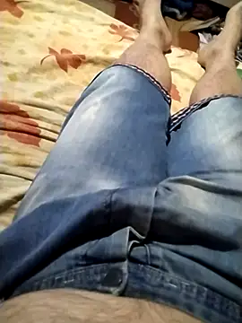 nudistu021 online show from April 23, 3:47 pm