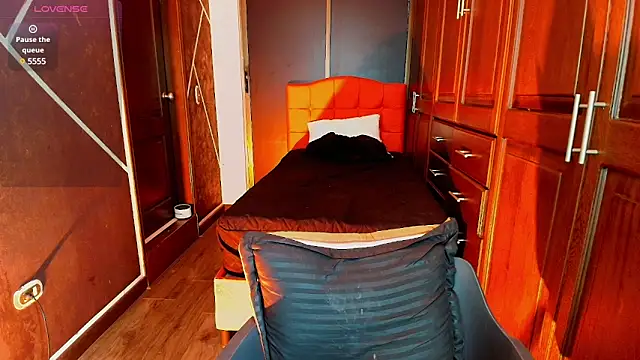 SexyNaf online show from March 11, 10:20 pm