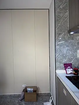 Tastemystrawberry online show from January 29, 2:10 pm