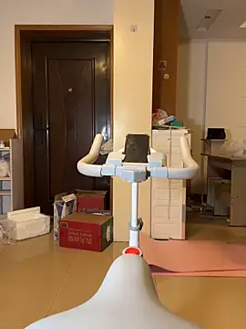 Tastemystrawberry online show from September 19, 4:18 pm