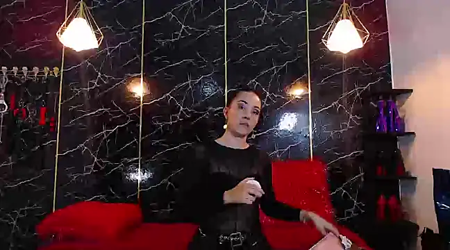 Snapshot of KatyMore_ chatting on December 6, 3:22 pm KatyMore online show from December 6, 3:22 pm