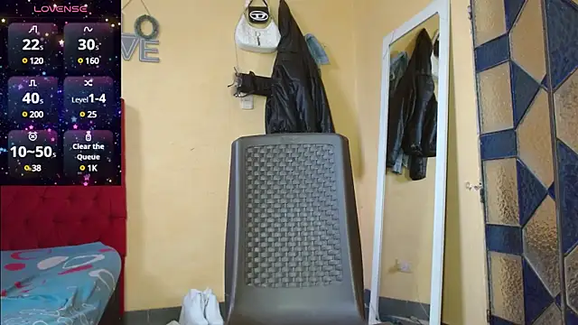 cristinamontiel online show from February 27, 2:32 pm