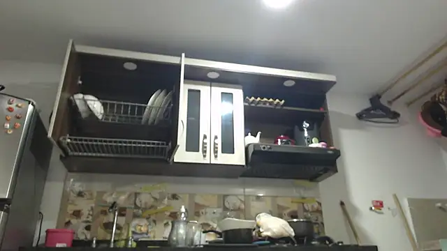 Snapshot of Alyssaparker_05 chatting on March 16, 3:23 am Alyssaparker 05 online show from March 16, 3:23 am