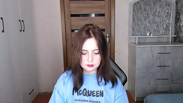 Kristy-Max online show from November 16, 10:48 pm