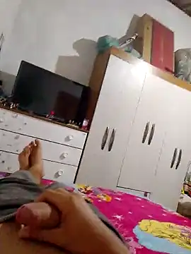 Snapshot of Diegocasadoo chatting on December 9, 10:30 pm Diegocasadoo online show from December 9, 10:30 pm