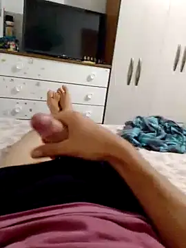 Snapshot of Diegocasadoo chatting on December 18, 11:30 pm Diegocasadoo online show from December 18, 11:30 pm