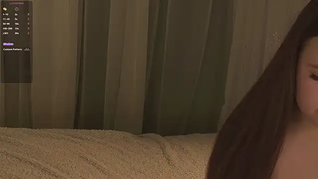 Snapshot of SunnyRisha chatting on November 2, 5:10 am SunnyRisha online show from November 2, 5:10 am