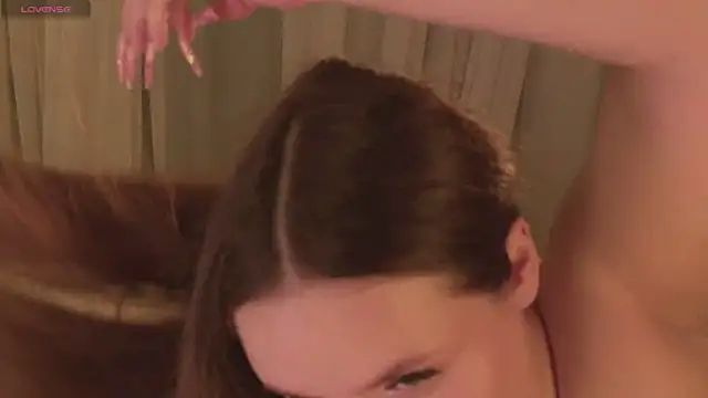 Snapshot of SunnyRisha chatting on November 7, 5:07 am SunnyRisha online show from November 7, 5:07 am