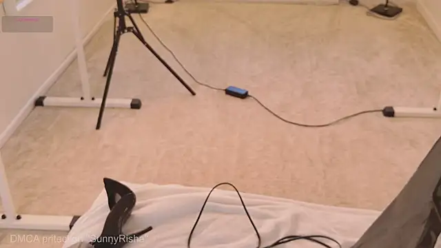 SunnyRisha online show from April 18, 5:22 am