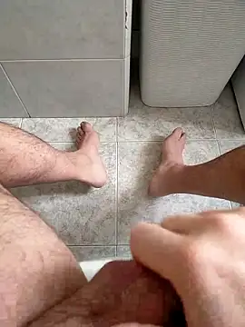 user 662 online show from February 28, 10:20 am