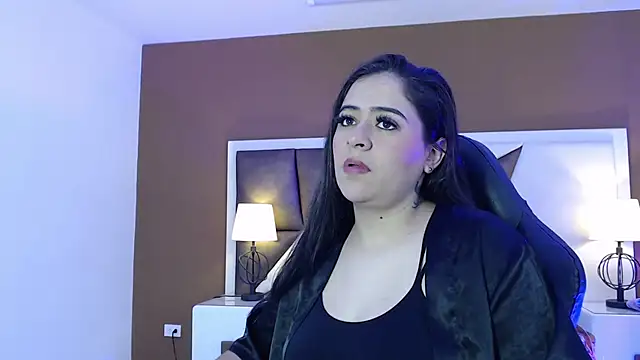 KarolandMichel online show from December 22, 12:27 pm