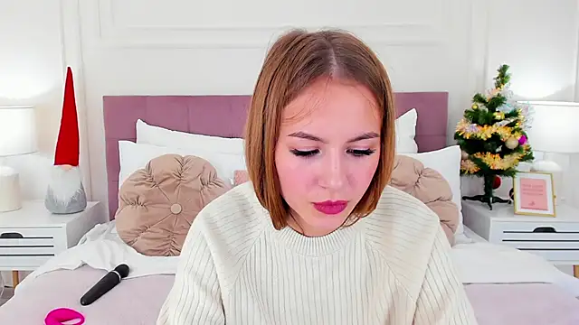 Snapshot of CherieDane chatting on December 24, 7:55 pm CherieDane online show from December 24, 7:55 pm