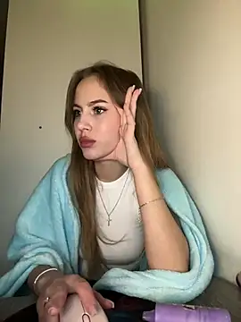 Snapshot of CherieDane chatting on March 8, 7:53 pm CherieDane online show from March 8, 7:53 pm