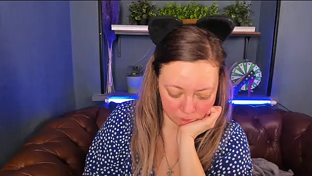 JesiaFoxi online show from January 16, 11:37 am