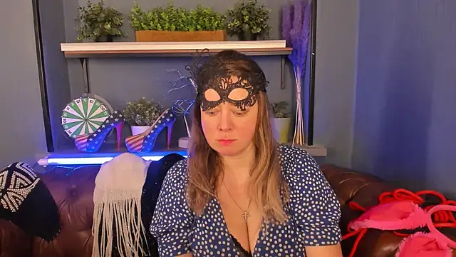 JesiaFoxi online show from January 24, 11:59 am