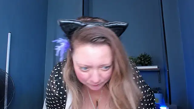 JesiaFoxi online show from February 13, 3:24 pm