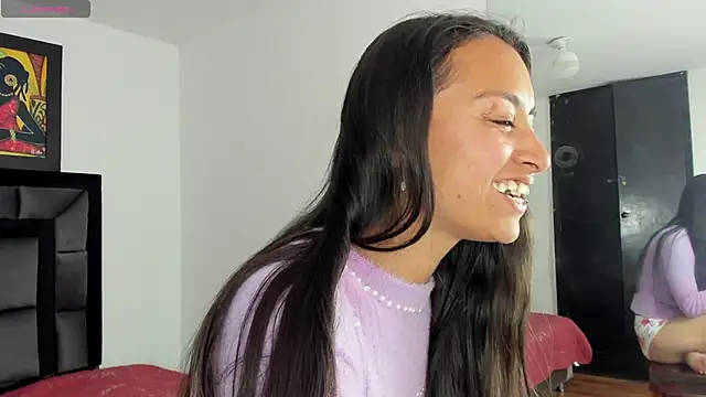 tatiana valencia online show from February 7, 5:40 pm