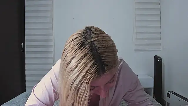 saori 9b online show from September 26, 4:27 am