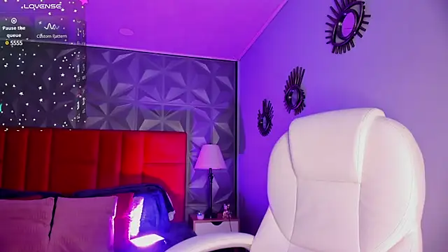 Snapshot of Giovanna_oliveira chatting on January 28, 8:14 am Giovanna oliveira online show from January 28, 8:14 am