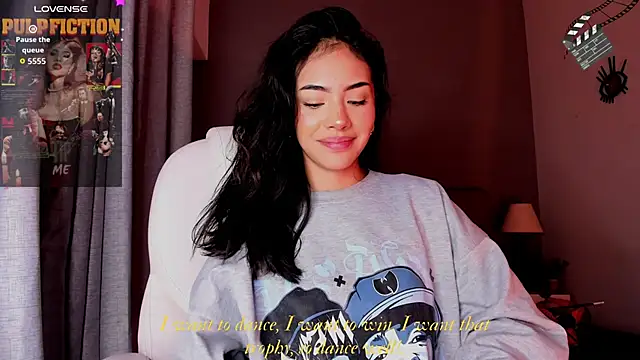 Snapshot of Giovanna_oliveira chatting on October 21, 2:23 am Giovanna oliveira online show from October 21, 2:23 am