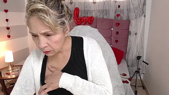 Afrodita sg online show from February 16, 1:49 pm