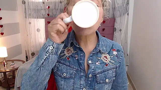 Afrodita sg online show from March 1, 1:40 pm