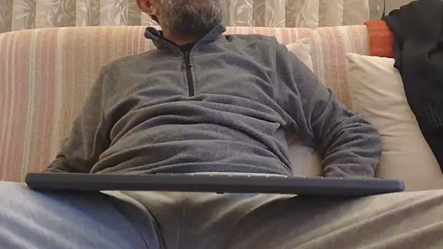 77 No Name 77 online show from March 19, 9:48 pm