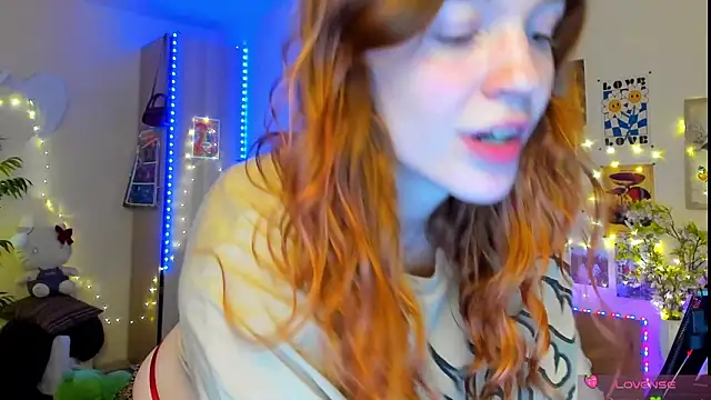 Sunny Elly online show from February 28, 10:33 pm