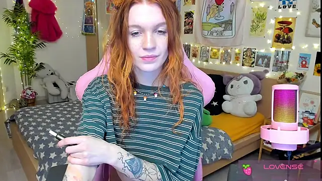 Sunny Elly online show from April 12, 7:35 am