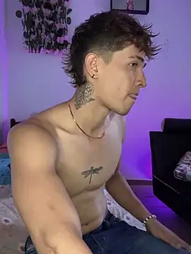 cristofer 988 online show from March 7, 9:34 pm