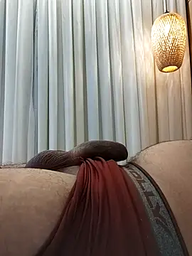 Snapshot of roladuraPr chatting on October 14, 2:01 am roladuraPr online show from October 14, 2:01 am