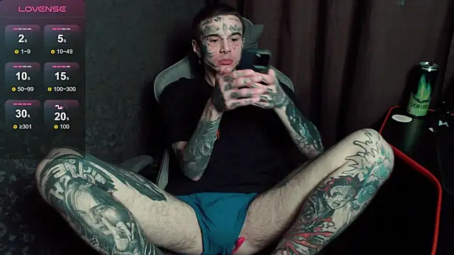 Snapshot of lonelycrystal chatting on November 30, 3:05 pm lonelycrystal online show from November 30, 3:05 pm