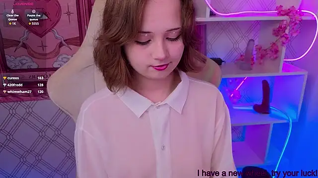 Mary uw online show from September 27, 12:10 pm