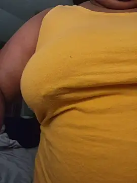 caramelchocolate88 online show from November 21, 8:13 am