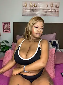 Snapshot of Boobylicious_BB chatting on December 13, 11:10 pm Boobylicious BB online show from December 13, 11:10 pm