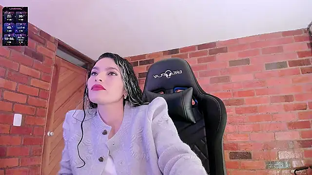 Snapshot of paulinabarnett- chatting on January 1, 2:30 am paulinabarnett- online show from January 1, 2:30 am