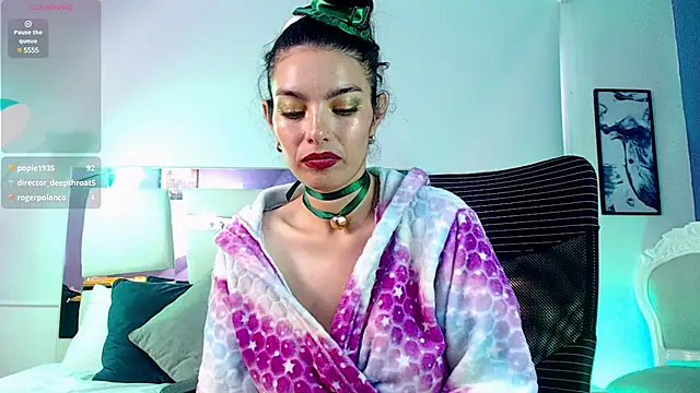 Snapshot of paulinabarnett- chatting on March 17, 3:18 pm paulinabarnett- online show from March 17, 3:18 pm