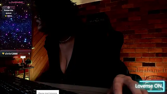 Snapshot of paulinabarnett- chatting on October 12, 6:07 pm paulinabarnett- online show from October 12, 6:07 pm