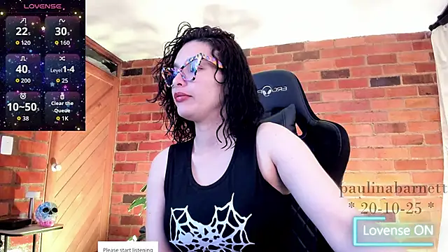 Snapshot of paulinabarnett- chatting on October 20, 5:24 pm paulinabarnett- online show from October 20, 5:24 pm