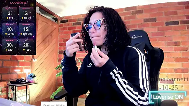 Snapshot of paulinabarnett- chatting on October 21, 2:18 pm paulinabarnett- online show from October 21, 2:18 pm