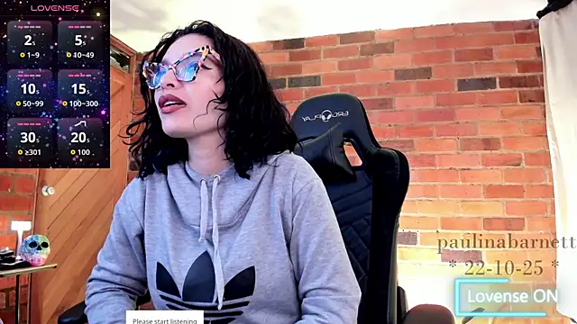 Snapshot of paulinabarnett- chatting on October 22, 3:12 pm paulinabarnett- online show from October 22, 3:12 pm