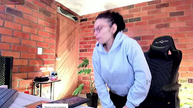 Snapshot of paulinabarnett- chatting on October 24, 2:57 pm paulinabarnett- online show from October 24, 2:57 pm