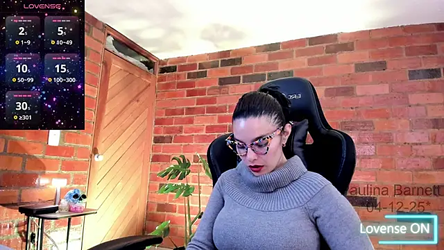 Snapshot of paulinabarnett- chatting on December 5, 3:48 am paulinabarnett- online show from December 5, 3:48 am