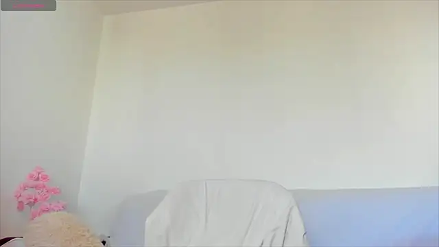 hornyemma   online show from April 23, 8:35 am