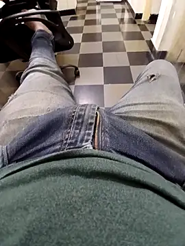 Long Laster online show from February 24, 10:26 am